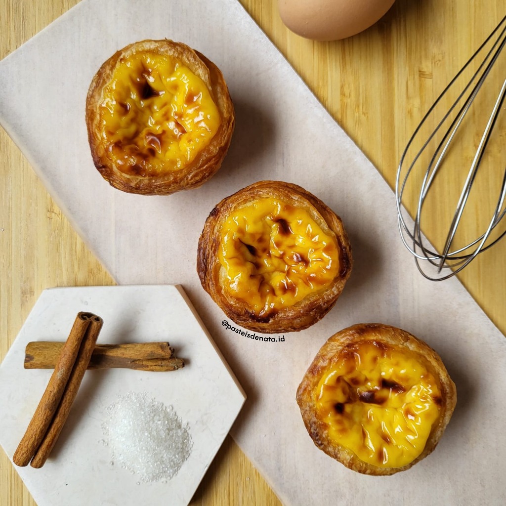 

Pasteis de Nata - Portuguese Custard Tart isi 4 Pcs