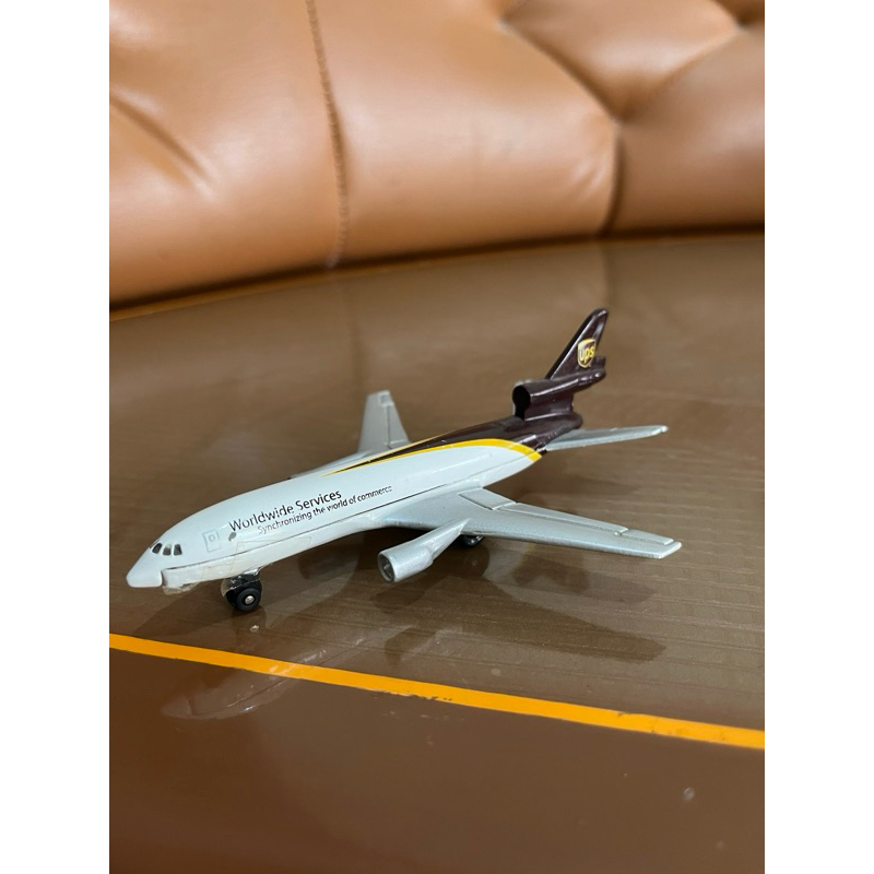 Matchbox Sky Busters Mcdonell Douglas DC-10 Cargo UPS