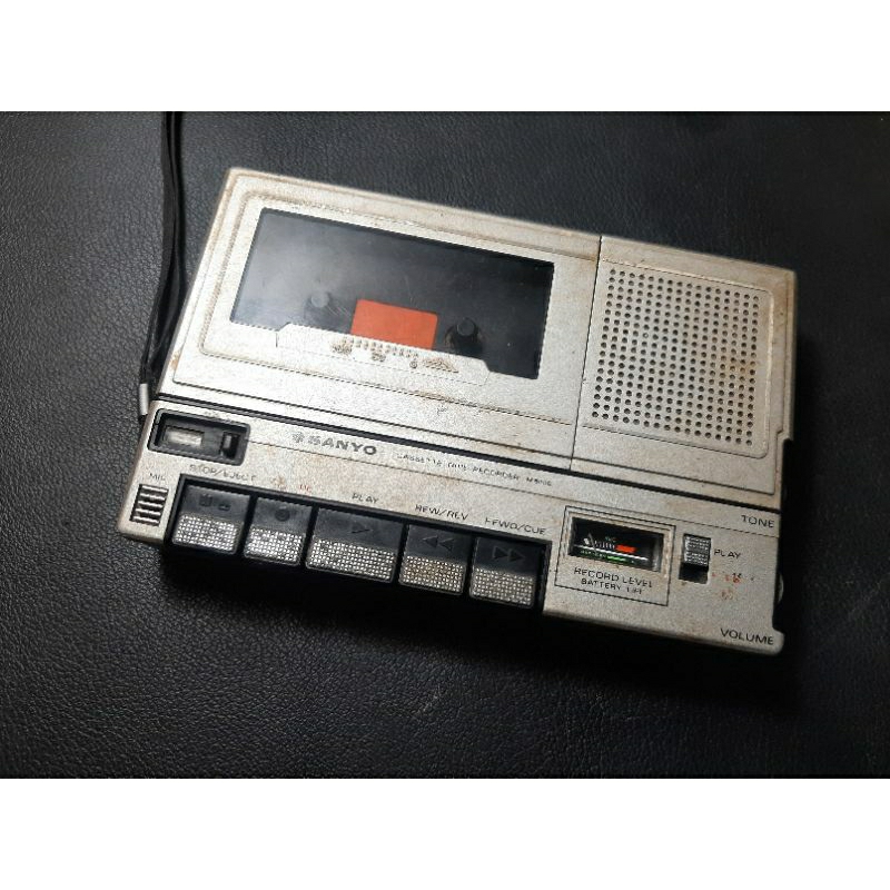 VINTAGE SANYO M5000 JAPAN TAPE PLAYER RECORDER RARE ITEM 2ND UTUH KONDISI BAHAN RESTORASI BAHAN SERV