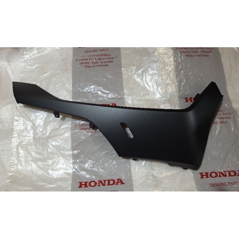 cover floor R side PCX 160 new 2025 hitam dof