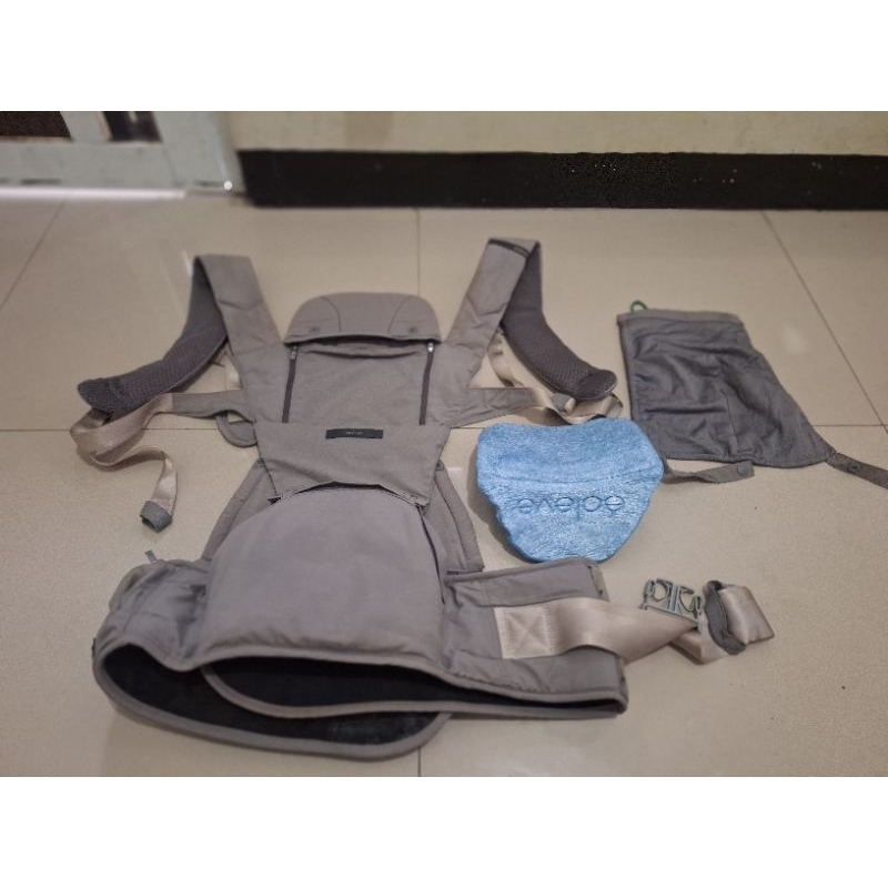 Preloved Gendongan Ecleve 2in Ssc Hipseat