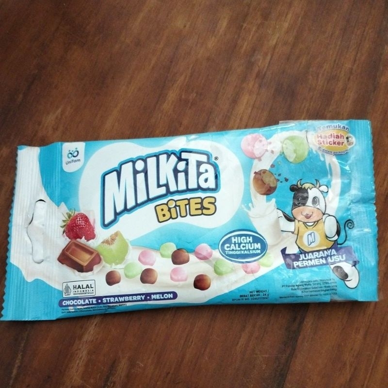 

Permen Milkita bites ~ Cruncy diluar kenyal di dalam per pack isi 15butir @24gr