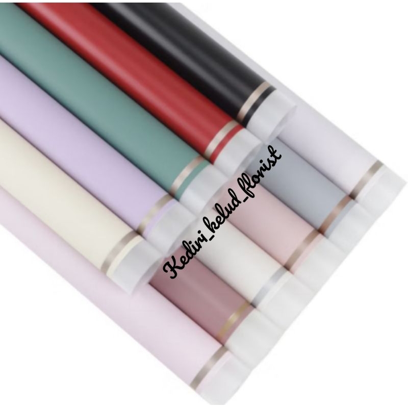 

FREE PACKING!!!Wrapping Cellophane Frame List Gold Waterproof 1 Lembar Kertas Buket Transparan
