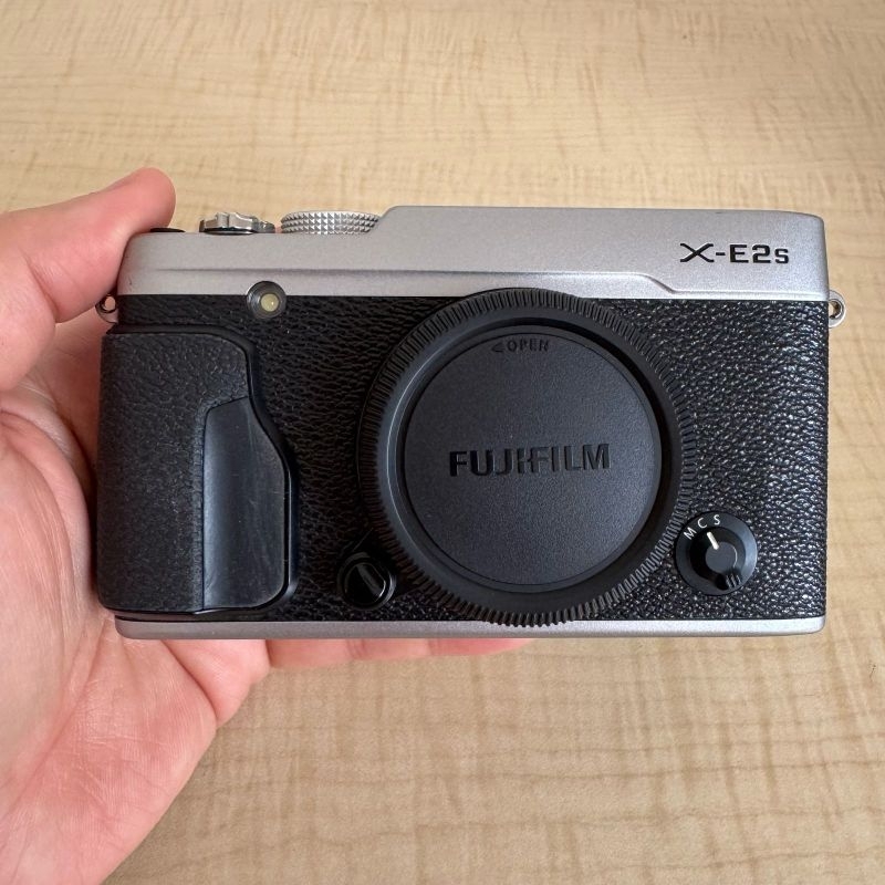 Kamera Fujifilm Xe2s Silver (Body Only) Camera Kamera DSLR Digital Second Mulus Bekas Bagus