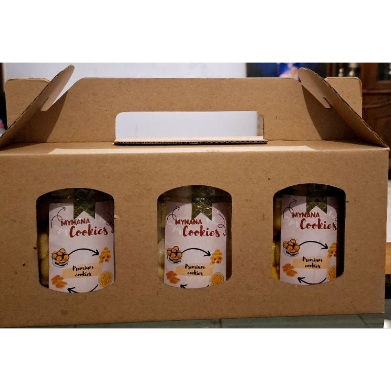 

parcel paket lebaran 3 toples ukuran 600ml kue kering