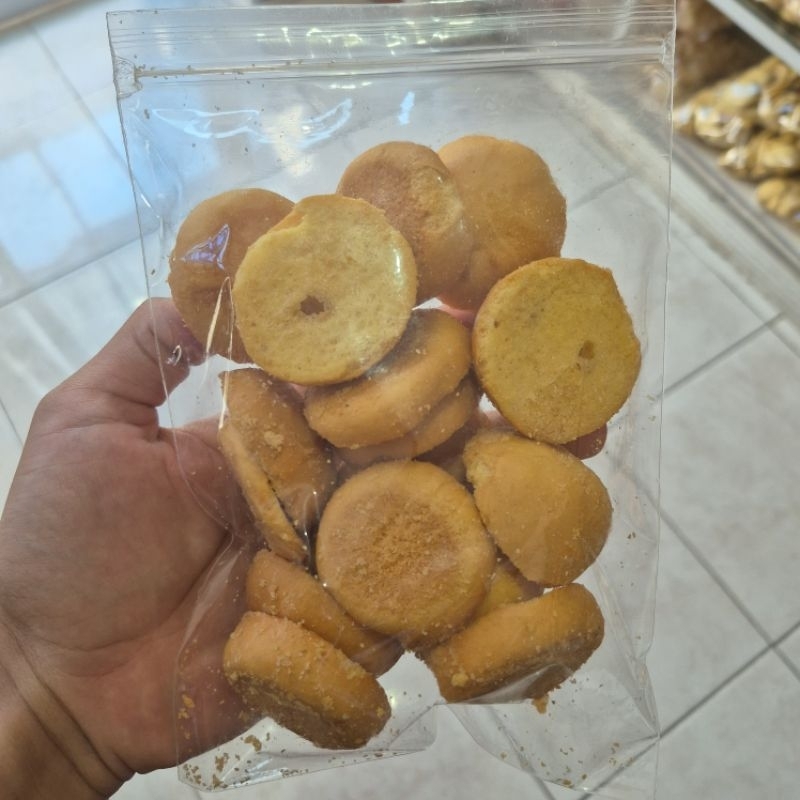 

Snack Kue Roti Bolu Kering Kriuk Cemilan Makanan Ringan
