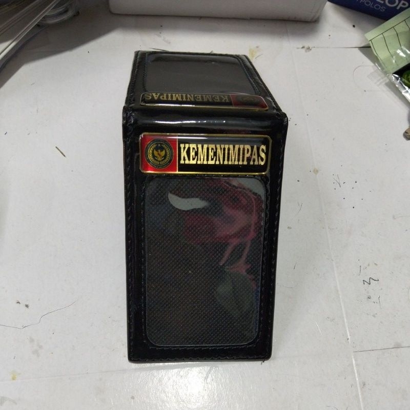 

Name tag Id card Saku Kementrian Imigrasi dan Pemasyarakatan RI (KEMENIMIPAS)