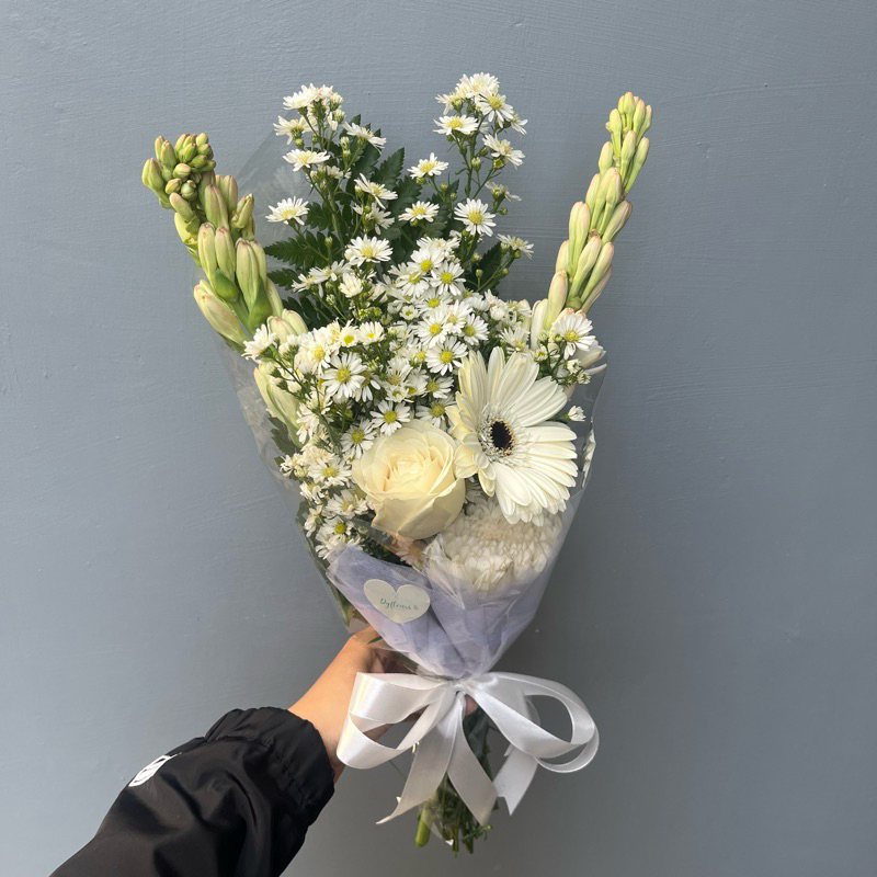 Bouquet Ziarah Vol.1 by Dyfleurs - Buket Bunga Asli/ Buket Bunga Segar Jogja/ Buket Bunga Ziarah Jog