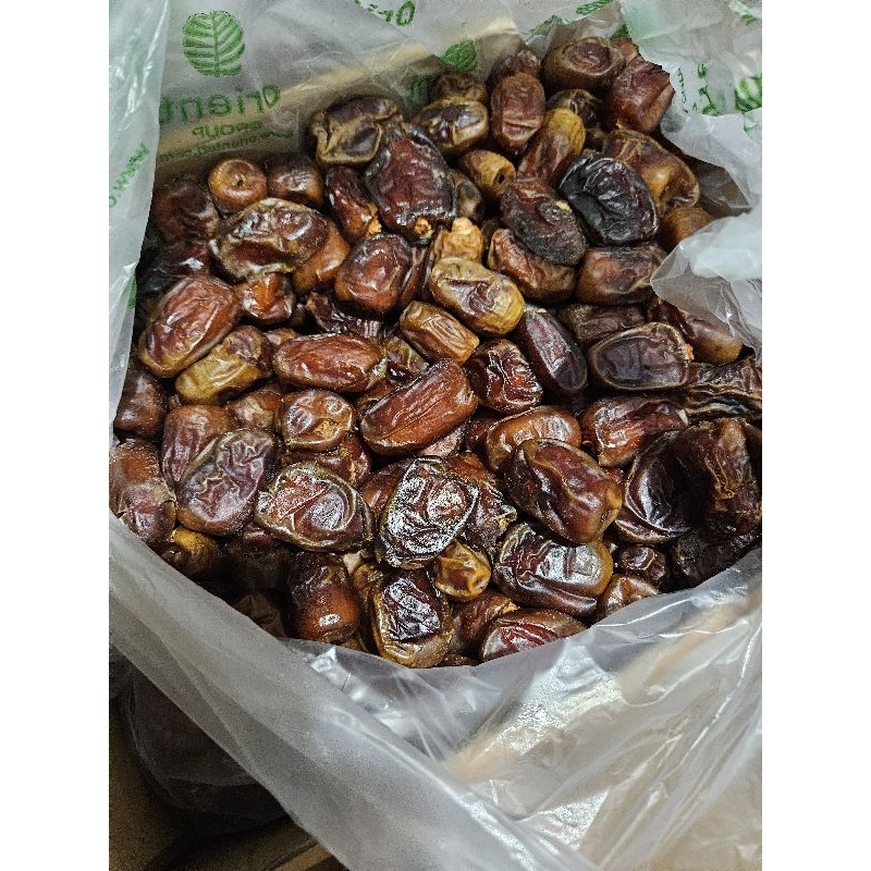 

1 kg kurma mesir golden valley