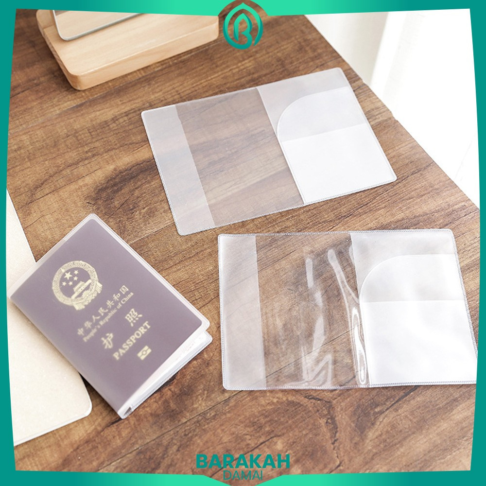Passport Cover Sampul Transparan Plastik / Sampul Passport Plastik Travelmate / Sampul Buku Cover Pe
