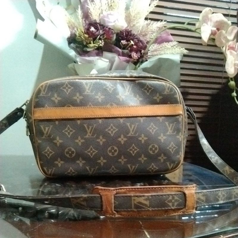 tas preloved / second lv untuk pria sling