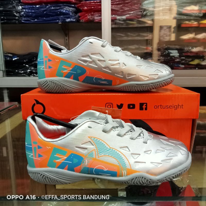 sepatu spatu shoes futsal putsal ortus8 ortuseight catalyst liberte v4 anak kecil jr ORIGINAL
