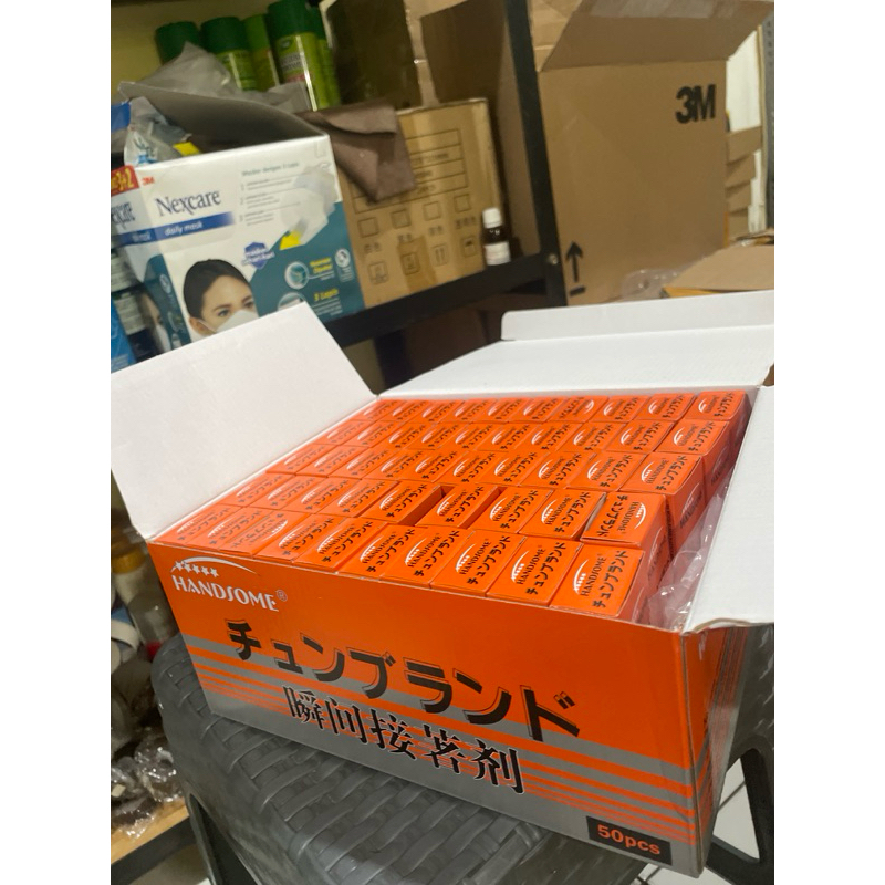 

Lem Korea Super Glue(Super lengket) 1pcs
