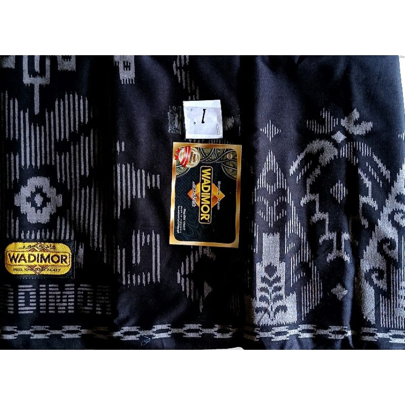 Sarung Wadimor Motif Bali Warna Hitam