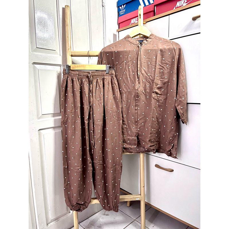 preloved one set by so homewear