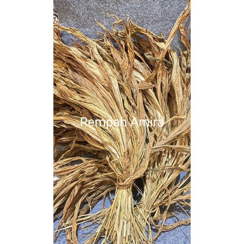 

daun kunyit kering 1kg paking pakai ziplok dan vacum