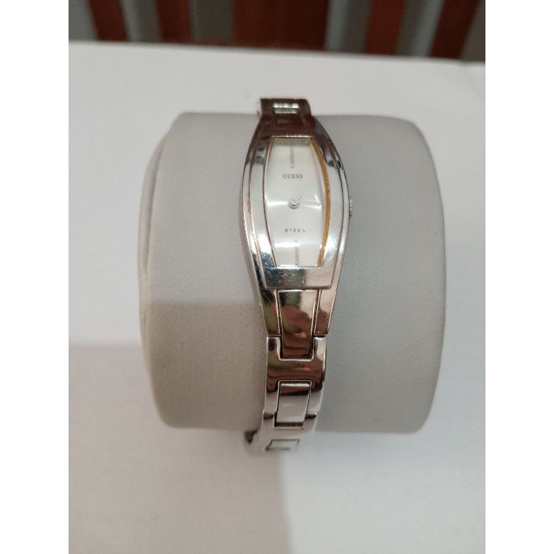 Jam Tangan Wanita GUESS kondisi mati