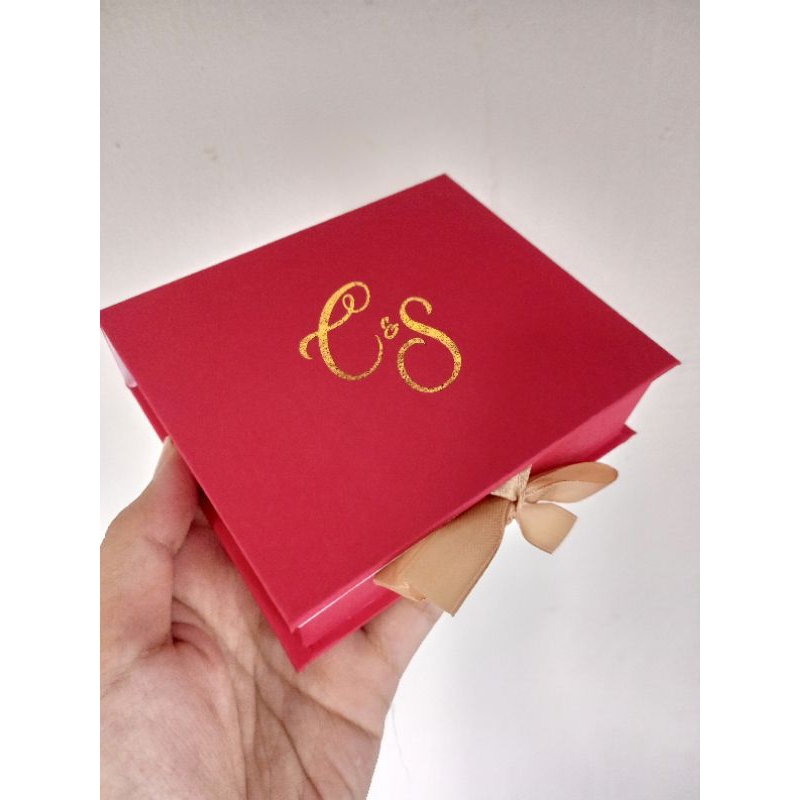 

box PARFUM kotak kado souvenir gold perhiasan asesoris