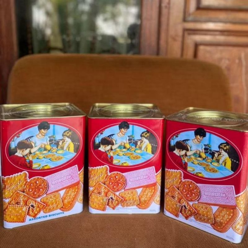 

khong guan paket hemat 2 kaleng