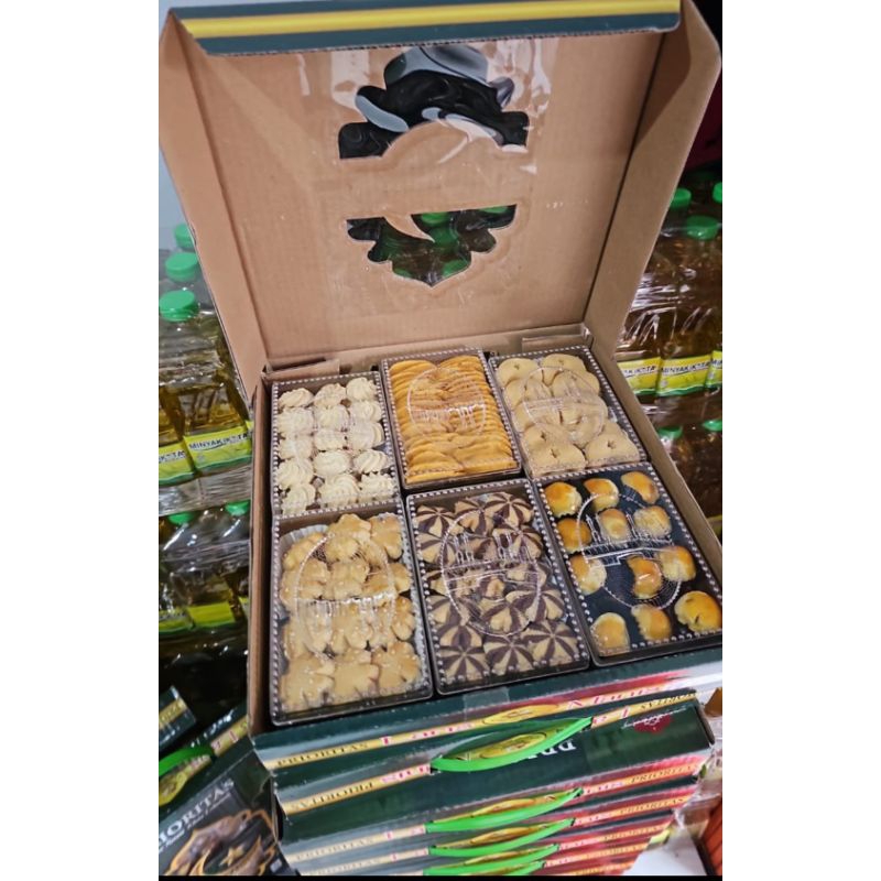 

Parcel Prioritas Isi 6 Toples Nastar Murah Kue Kacang