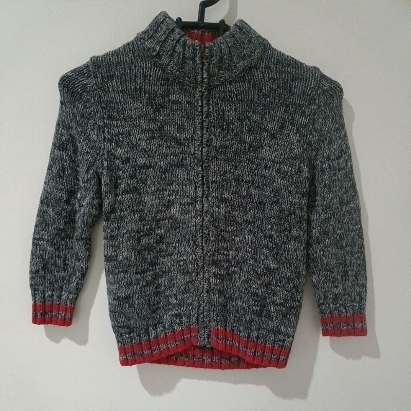 Preloved jacket rajut anak laki Grey Oshkosh 4years