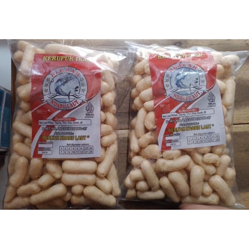 

MAKANAN RINGAN / CEMILAN / JAJANAN KERUPUK TENGIRI KEMASAN 250 GR