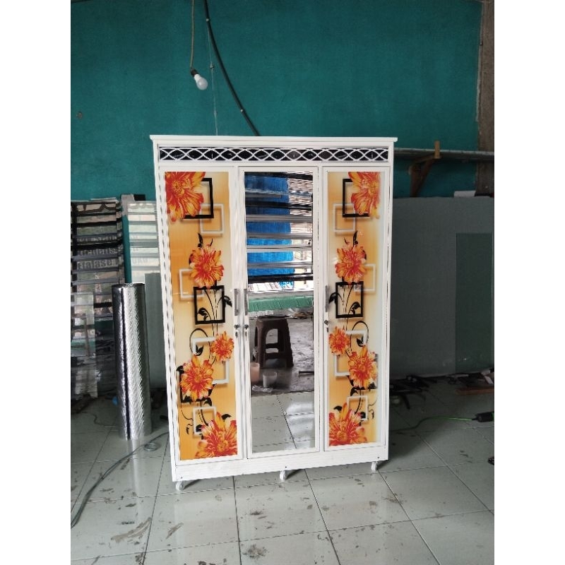 lemari pakaian aluminium 3 pintu/lemari baju aluminium 3 pintu