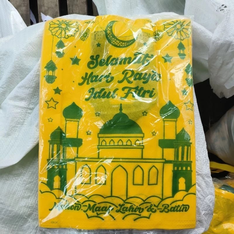 

HW - Goodie Bag Handle edisi Idul Fitri uk 30x40x8 Tas Spunbond Lebaran