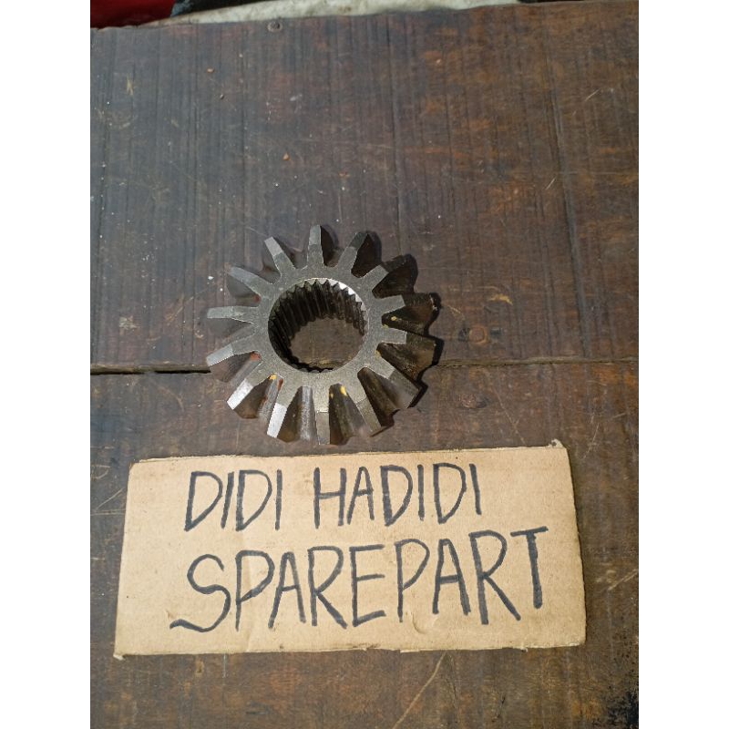 Gigi bolu gardan mobil L300 solar