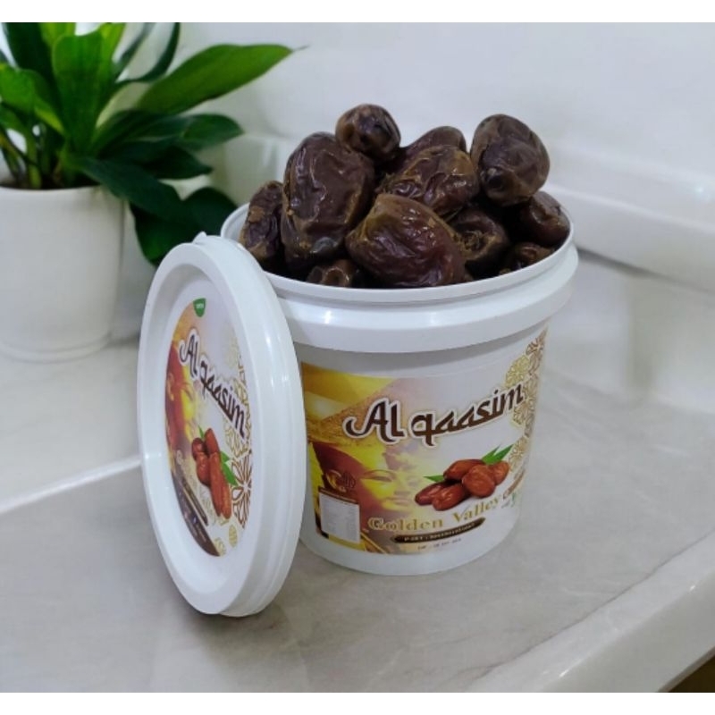 

Kurma Ember Mesir Manis Lezat