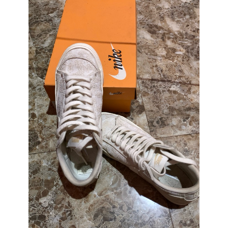 Nike W Blazer low ‘77 SE