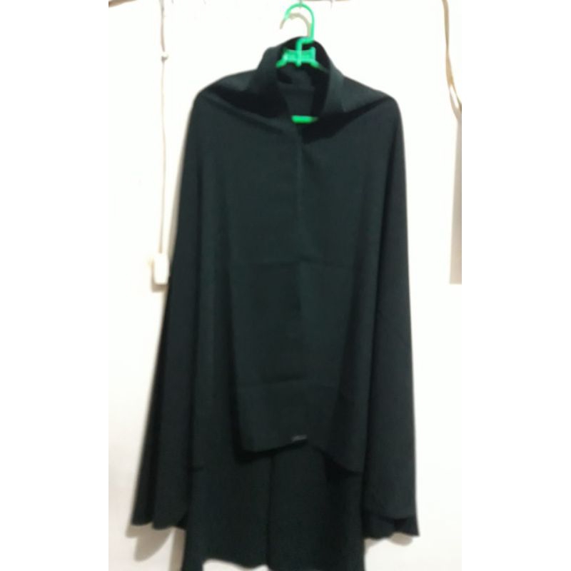 Preloved Khimar al Hauraa Warna hijau botol