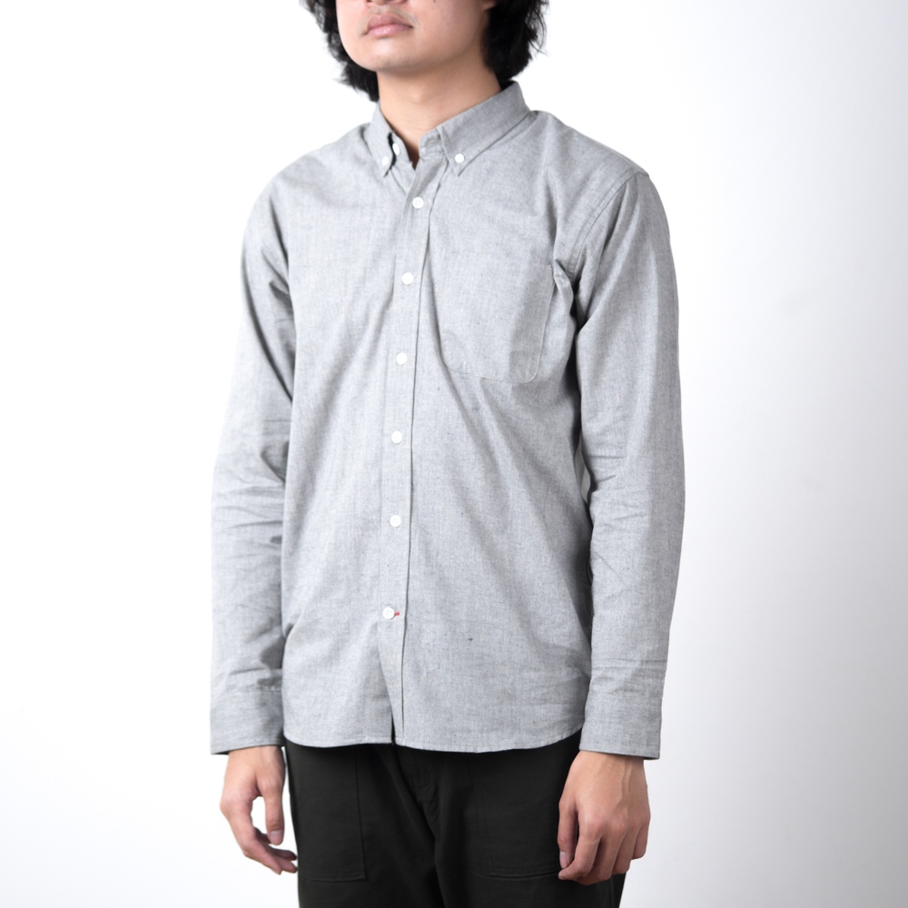 QUTN Kemeja Pria Lengan Panjang Button Down LS - Grey Nep Chambray