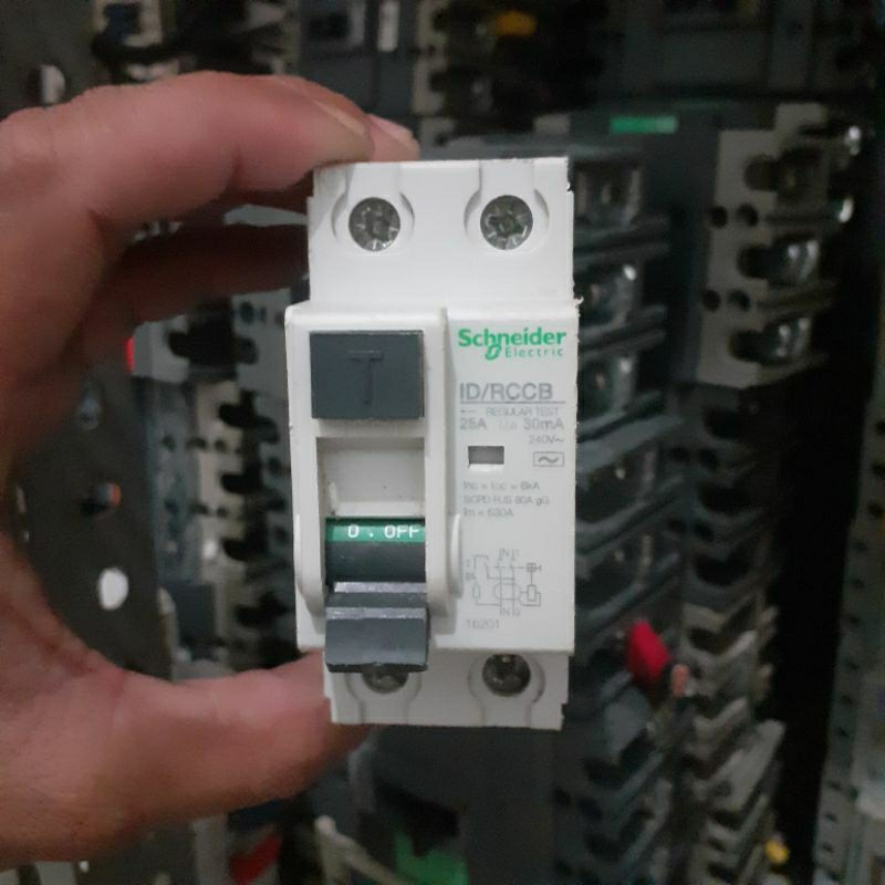 ELCB 25a 240v