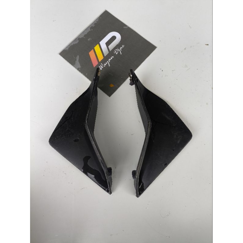 Cover angin angin sayap dalam Honda supra x125 helm in original bekas