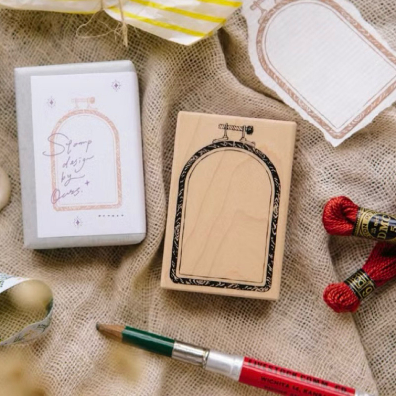 

OURS Embroidery Hoop Rubber Stamp