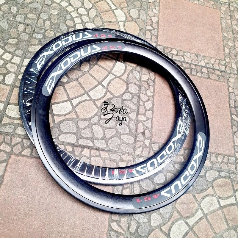 VELG RIMS EXODUS 451 20 x 1 3/8 ALLOY HITAM 32 HOLE