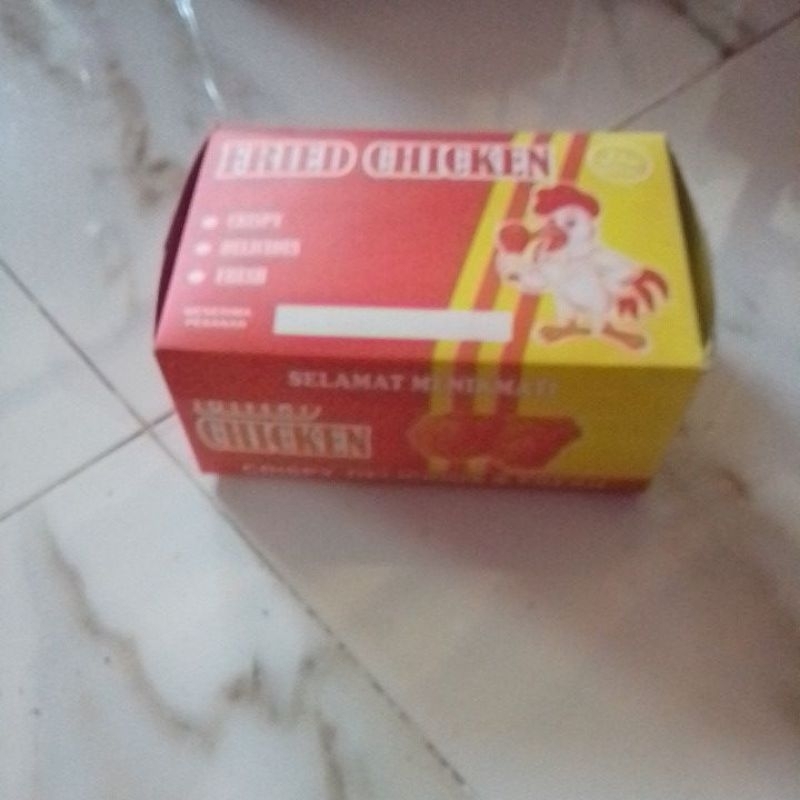 

50 lembar Dus fried chiken ukuran 15 x 10 x 6 cm