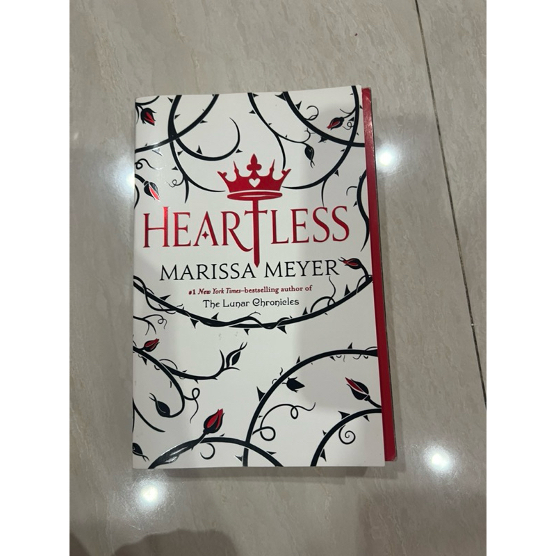 preloved Heartless marissa meyer