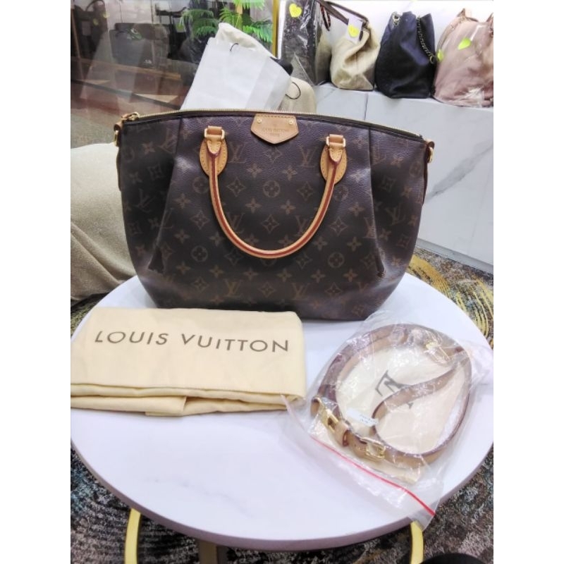 PRELOVED LV TURRENE TAHU  2016 AUTHENTIC