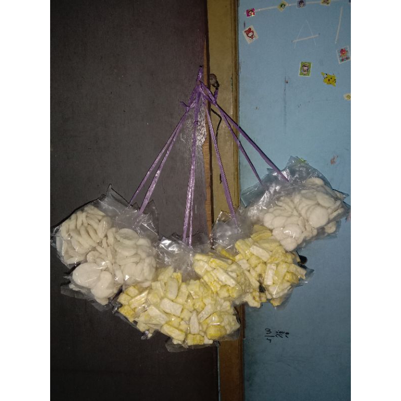 

Repack krupuk ikan
