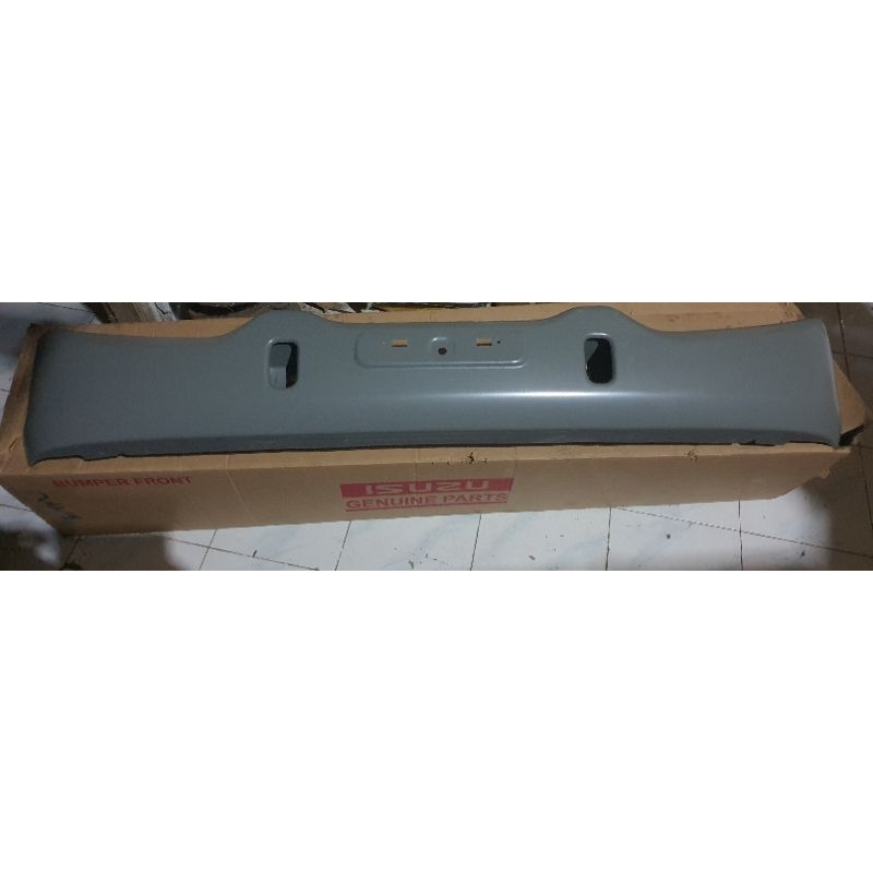Bemper Depan Isuzu Traga Original
