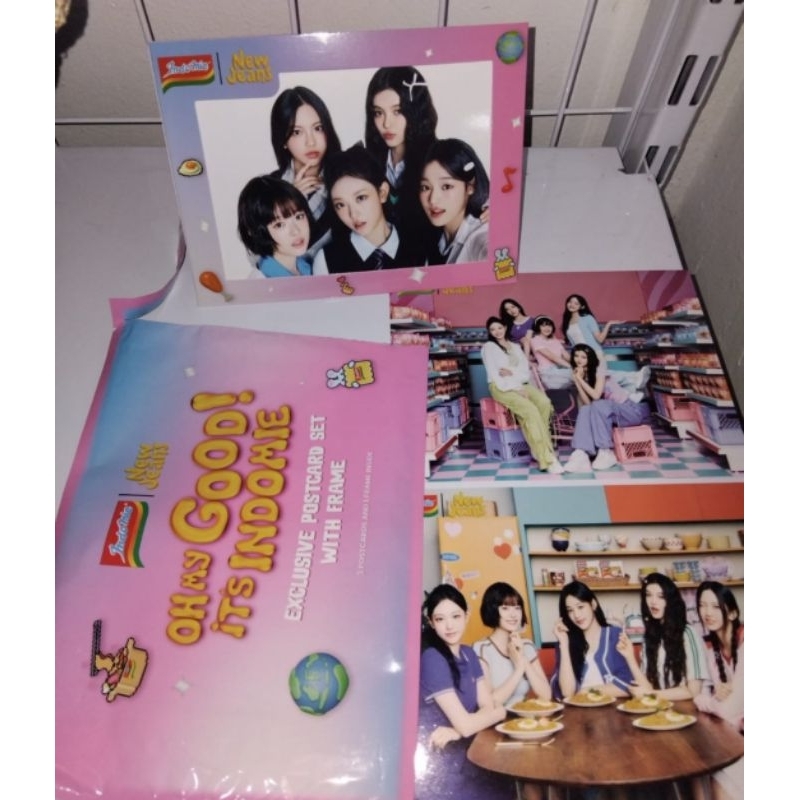 Postcard New Jeans x Indomie