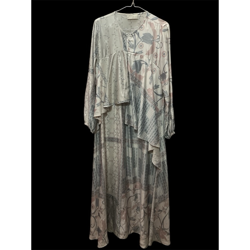 dress wearing klamby