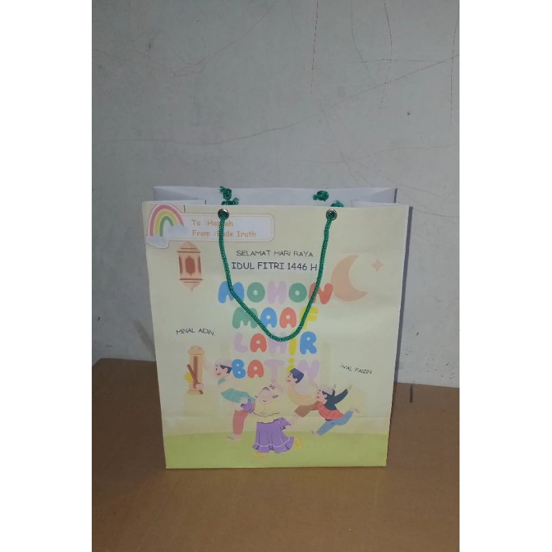 

Paperbag idul fitri/tas kertas hampers lebaran