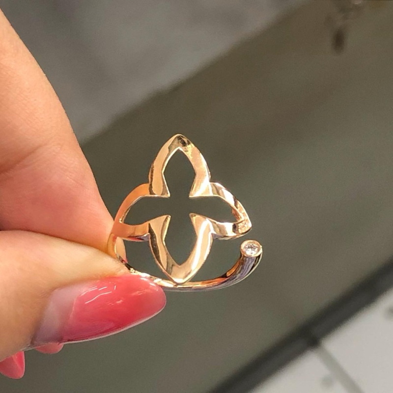 MA4- CINCIN BUNGA UBS 1.47GR KADAR 375 UKURAN 13