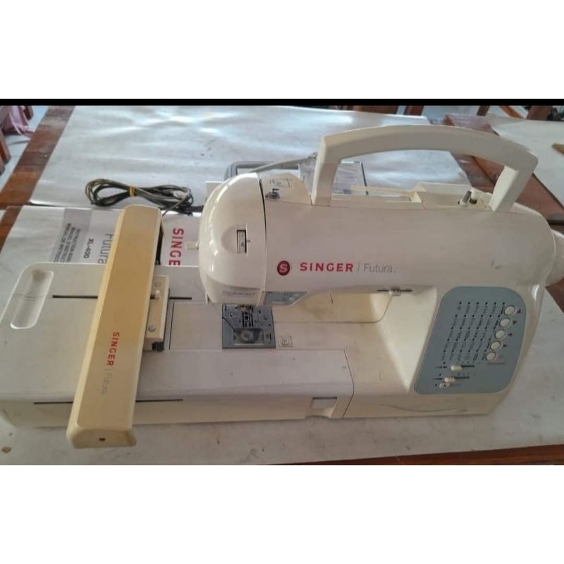 Mesin Bordir Porteble Singer Futura xl-400