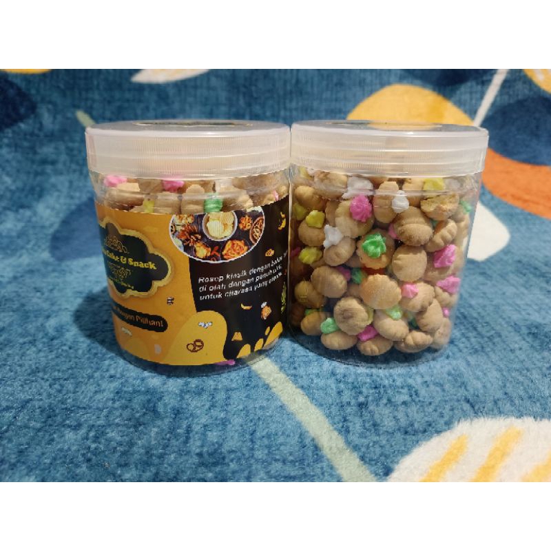

Kue Kancing Roti jadul 160 gram toples kecil