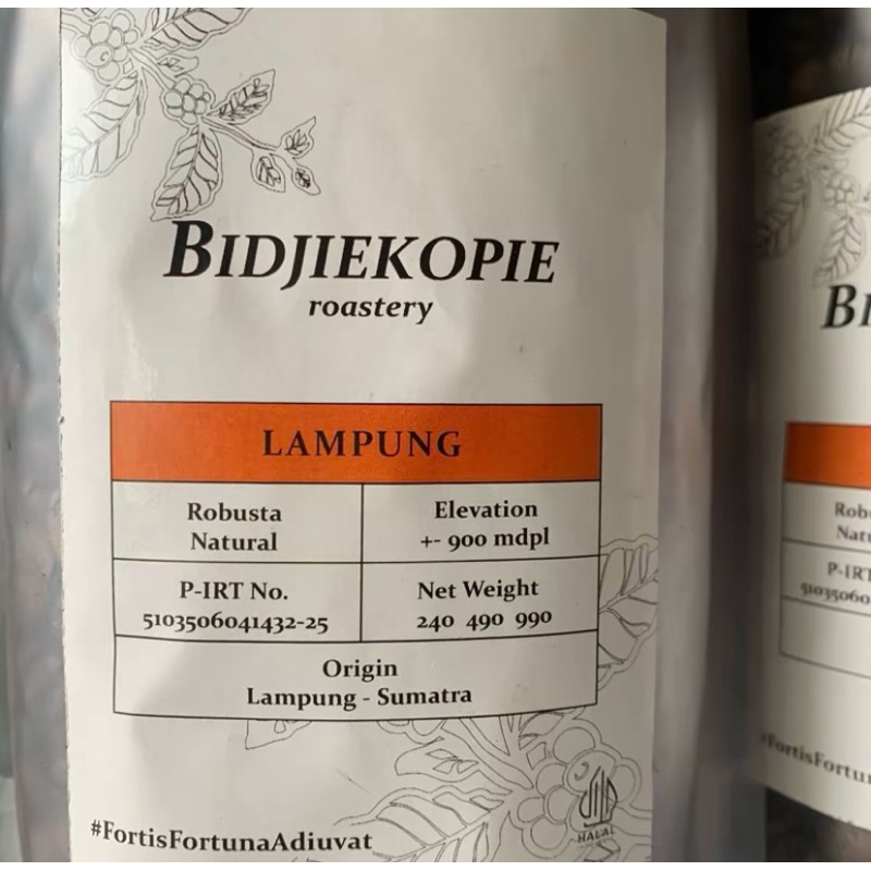 

Biji Kopi Robusta Lampung Grade A Natural Medium To Dark Whole Bean 500 gram