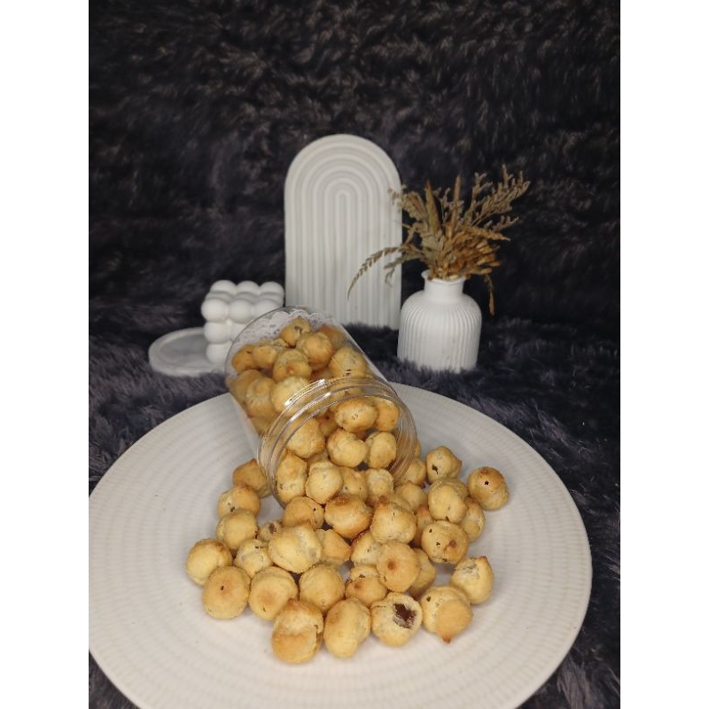 

soes kering coklat enak